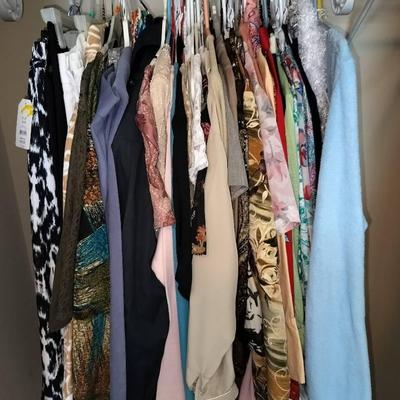 Women's S & M Sized Clothing Assortment 