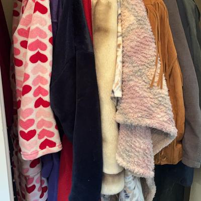 Heavy Coats And Robes Sized L-2X