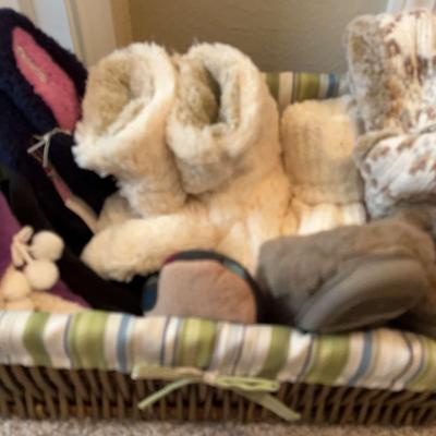 Women's Slippers Sized 8.5-9