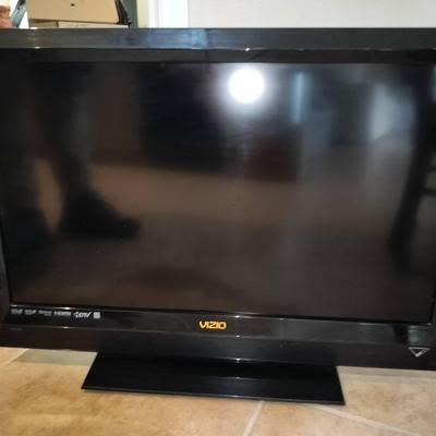 Vizio 32" HD Working TV Model E320VL (Missing Remote)