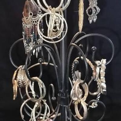 Women's VTG Costume Jewelry Earring Assortment + Display Stand