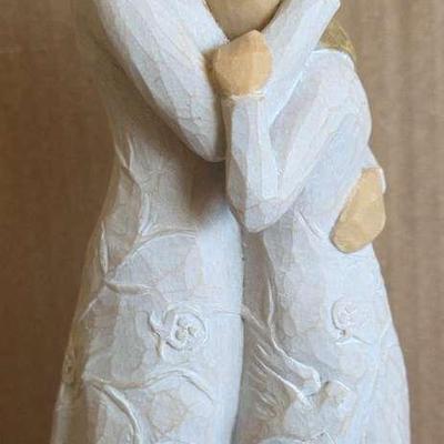 Willow Tree 8.5" Figurine " Close To Me"
