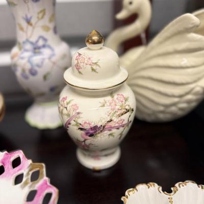 Sale Photo Thumbnail #8: Toyo Ginger Jar 8" $35