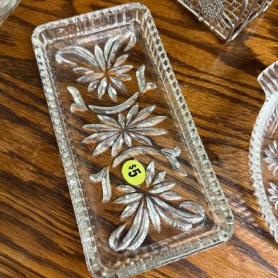 Sale Photo Thumbnail #16: Butter Dish 7.25" $5
