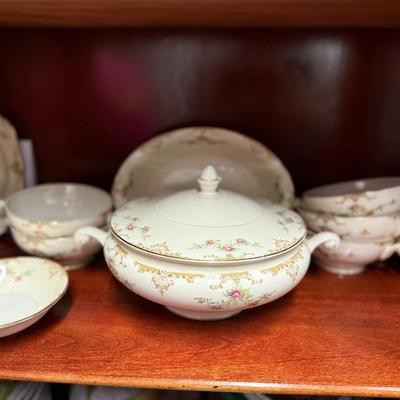 Sale Photo Thumbnail #35: RARE!! Homer Laughlin Gold Trimmed Eggshell Nautilus 4 tea cups, Sugar & Creamer, 5 Soup Bowls, 1 Salad Plate Gravy boat w Saucer, 1 Fruit Saucer  $190