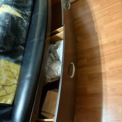 Sale Photo Thumbnail #114