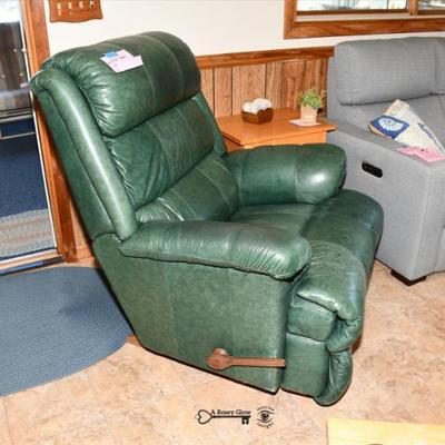 287 family room