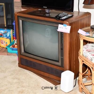 046 living room