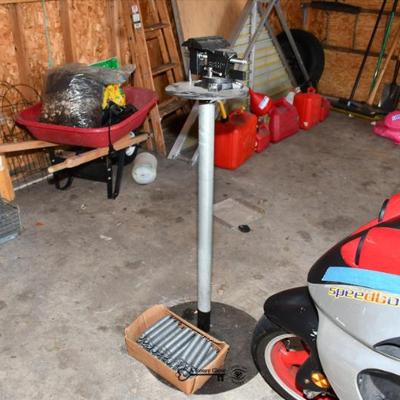 689 garage