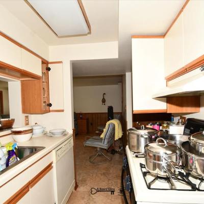 324 second kitchen