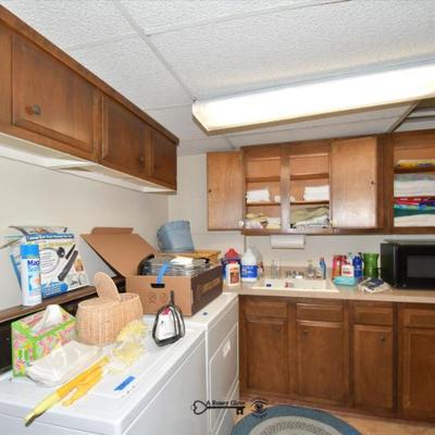 565 laundry room