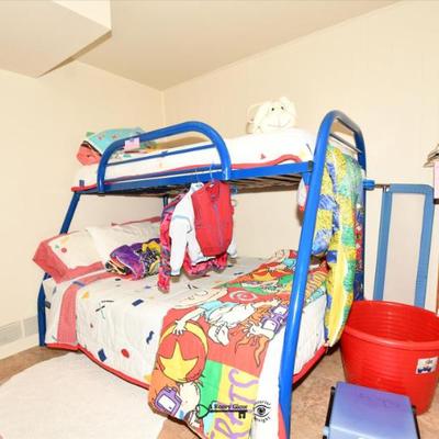 376 bedroom e