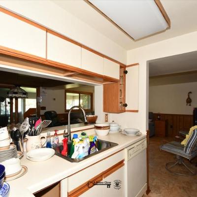 323 second kitchen