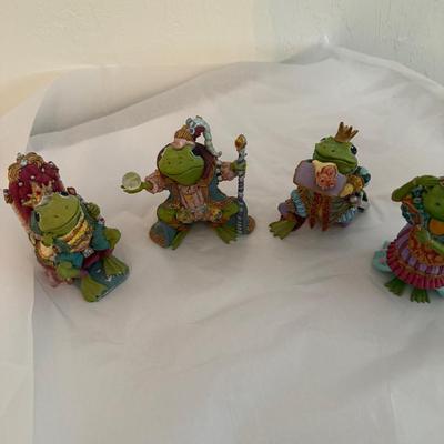 4 Camelot Frogs 4 In Tall
