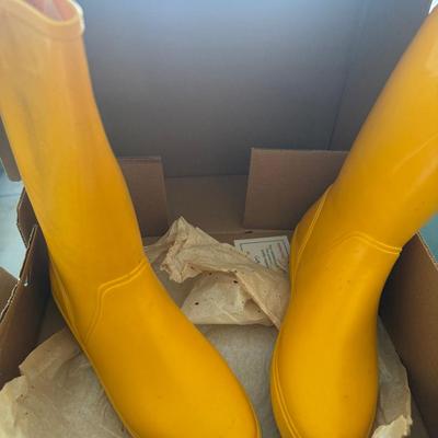 Weather Guard Boots Women Size 7