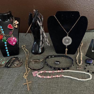 Lot Of Assorted Jewelry 