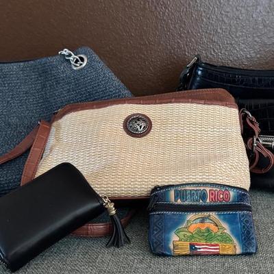 Womens Miscellaneous Purses And Coin Purses