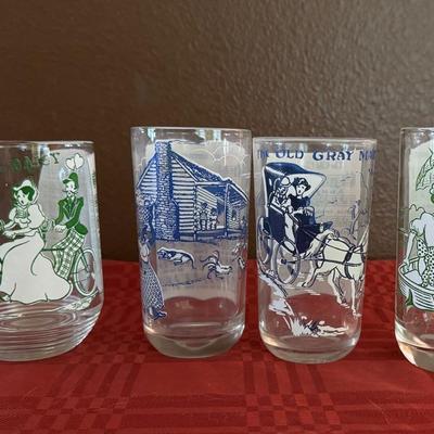 Vintage 1950’s Hazel Atlas Big Top Tumblers And Mug 