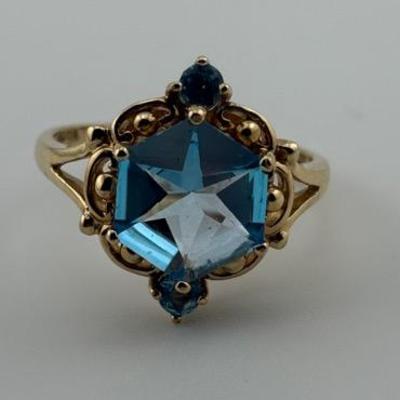 10k Yellow Gold 2 Carat Snowflake Blue Topaz Ring