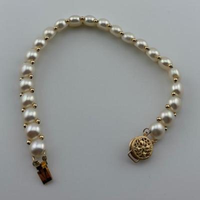 14k Yellow Gold 7.5mm Pearl Bracelet