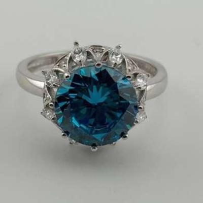 14k White Gold Round Fancy Blue Ring