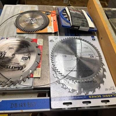 Assorted Sawblades, 7 in Carbide Tipped Adjustable Dado 