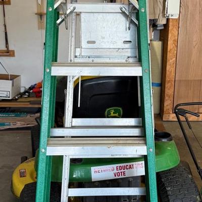5’ And 6’ Folding Ladders