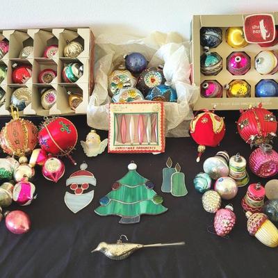 Vintage Ornaments - Lot 1 (LR)