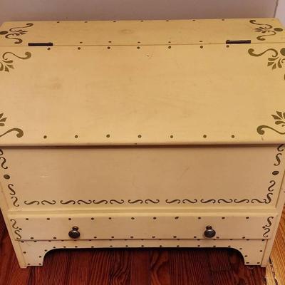 Vintage Wooden Storage Chest/Box