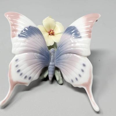 Lladro "A Moments Rest" Butterfly