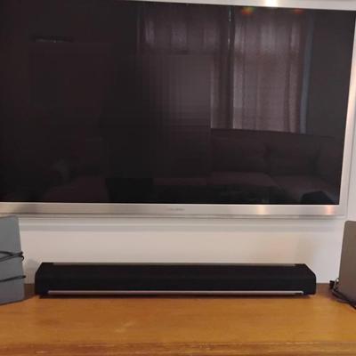 Samsung Flatscreen, Soundbar & Speakers 