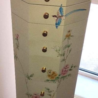 Unique Jewelry Box--drawers Need A Key 