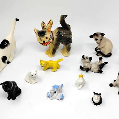 Vintage Ceramic Cats