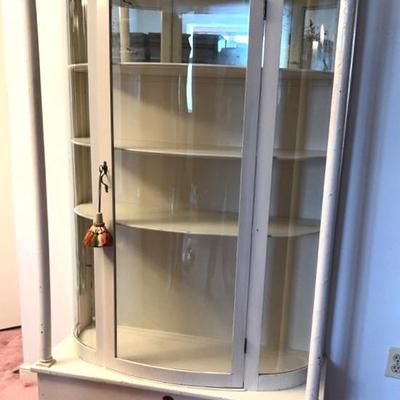 Curved Glass Display - Lockable 
