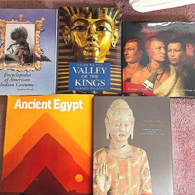 Books Of Art And Archeology 