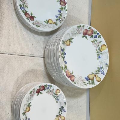 Corelle Apple/Pear/Blueberry Party Plate Set