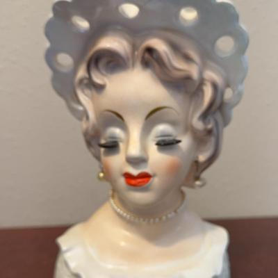 HUGE 10" LADY HEAD VASE HEADVASE PEARLY WHITE DRESS & HAT LEFTON 2766 