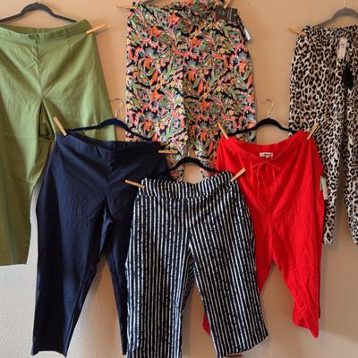 Lot Of 6 Seasons Best Women’s 24W & 3X Capris And Ankle Pants 