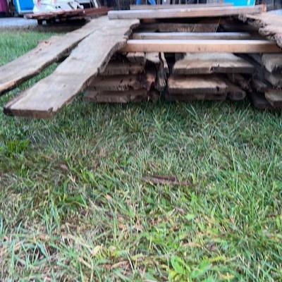 pile of wood / lumber