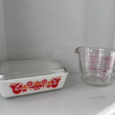 Pyrex Refrigerator Box Friendship, Pyrex 1960s 1 Qt Measuring Cup Glass 