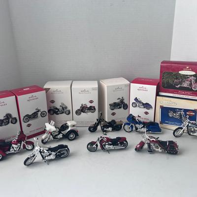 Hallmark Ornaments Christmas Harley Davidson Motorcycles (8) 