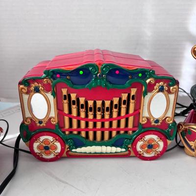 Mr Christmas Holiday Carousel Lights Sounds Musical 