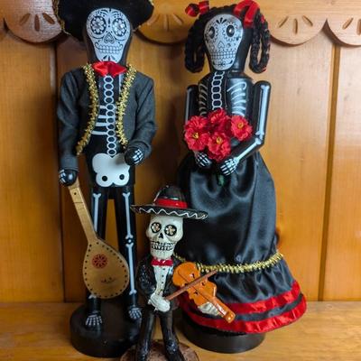 Dia De Los Muertos Nutcrackers And Other