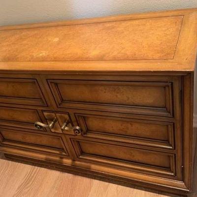 KAMEO Credenza With Brass Handles