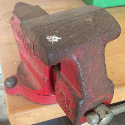 Craftsman Vise