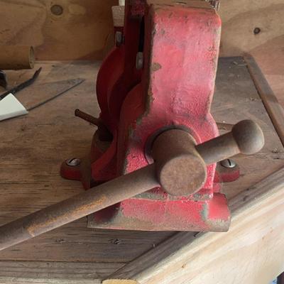 Bench Vise