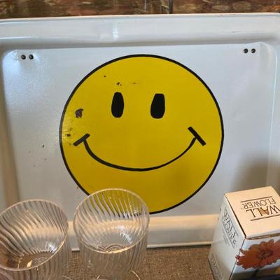vintage smiley face lap tray
