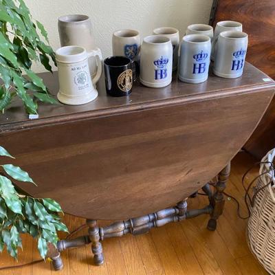 antique english drop leaf gate leg table