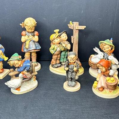 Lot Of 10 Hummel Figurines
