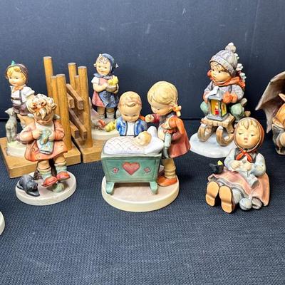 Hummel figurine 10 Pc Lot